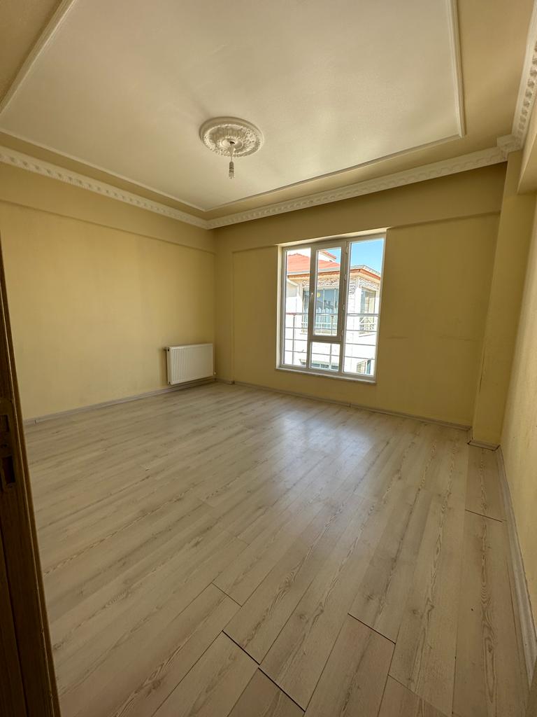 KAYSERİ DEVELİ HARMAN MAHALLESİNDE SATILIK DAİRE